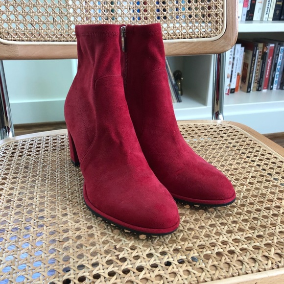 Marc fisher lizzy bootie Clearance